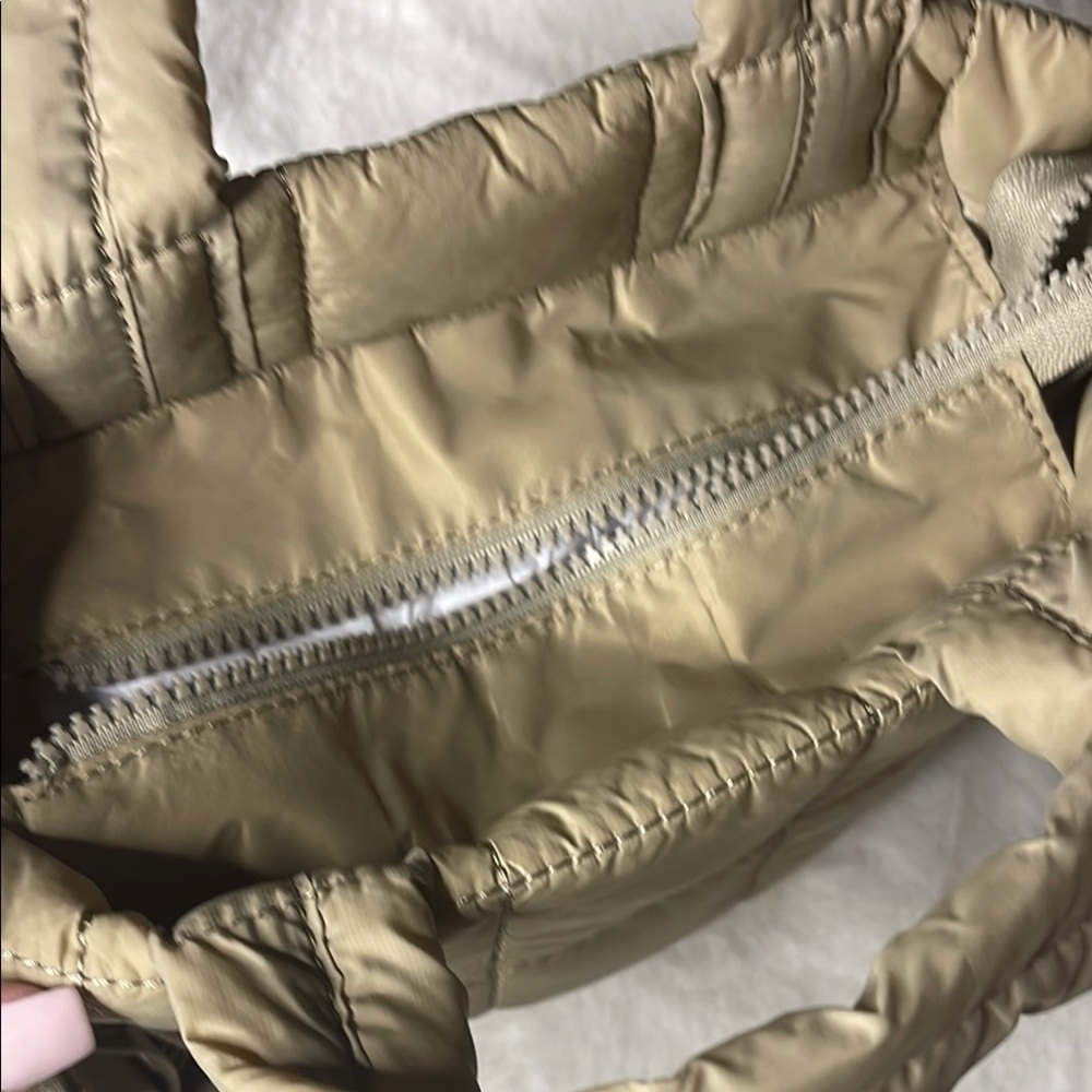 Westbronco- Mini Puffer Bag nwt - Picture 6 of 11